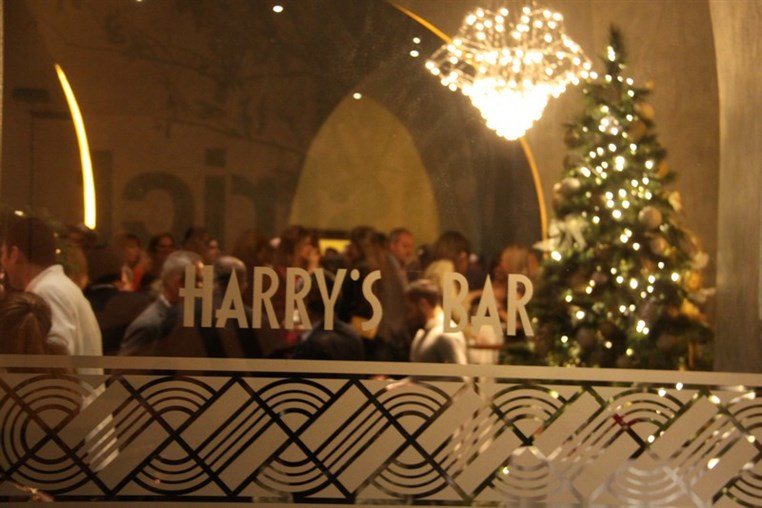 An Italian heart beats in the heart of Beirut...Harrys Bar!